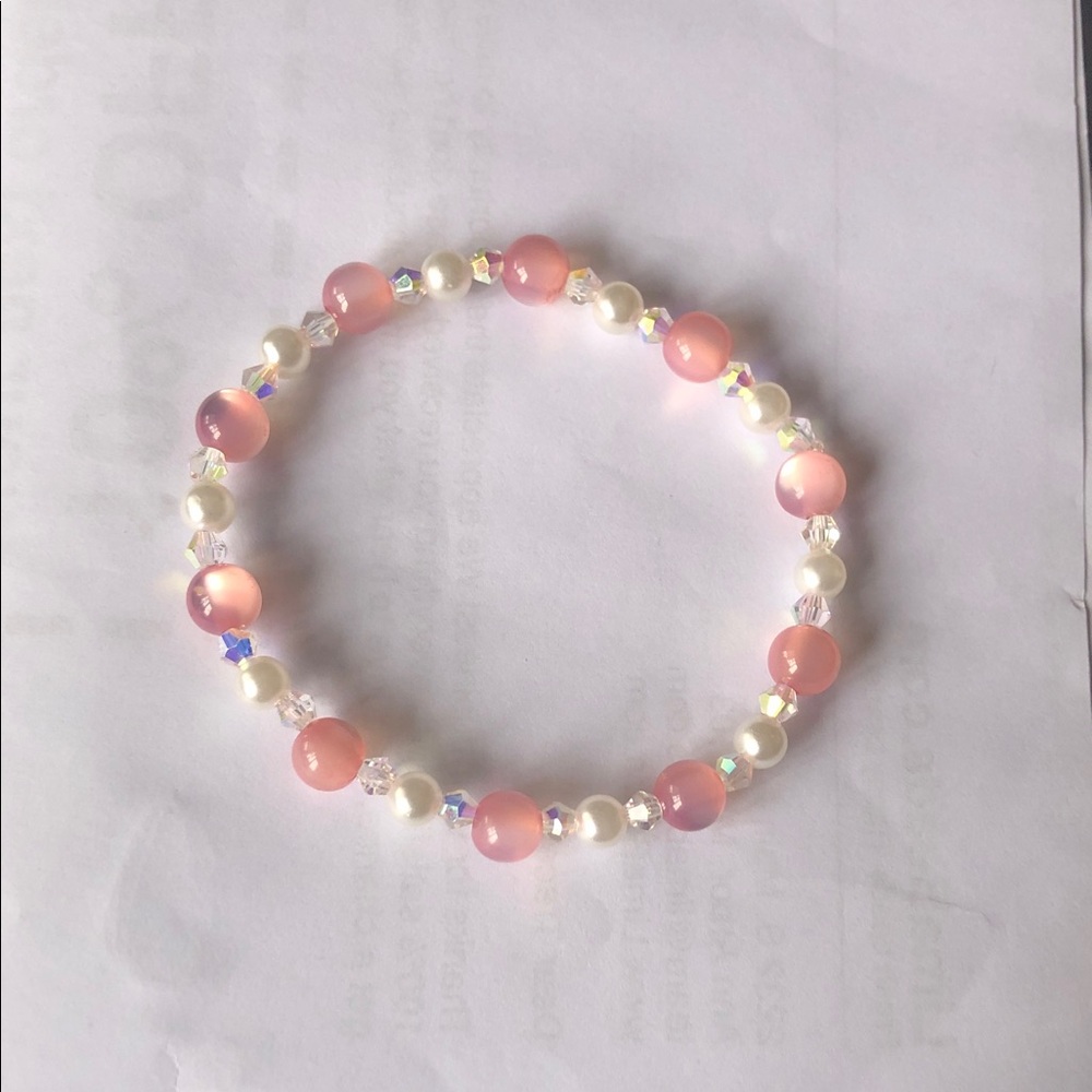 Elegant Pink and White Beaded Bracelet